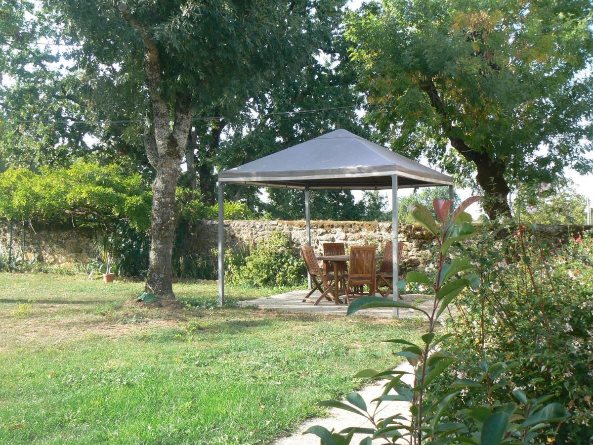 Maison Calme Au Coeur Des Vignes Sainte-Colombe  Bagian luar foto